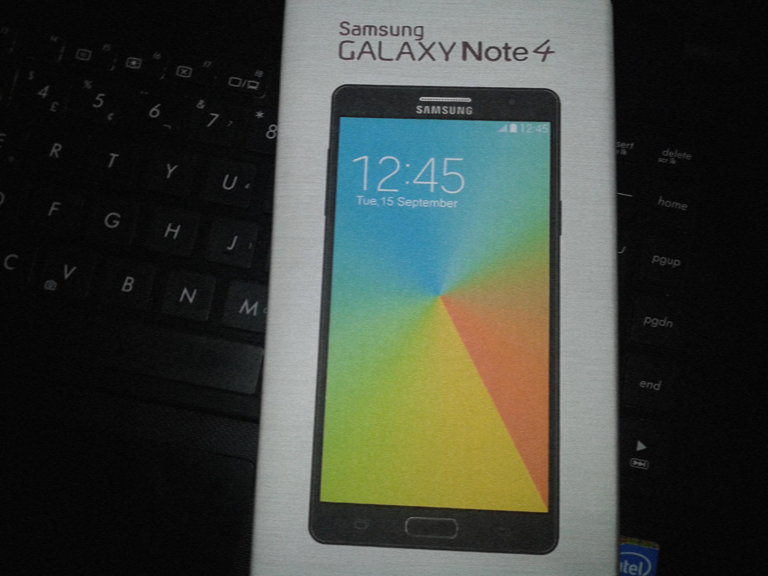 Samsung-Galaxy-Note-4-Retail-Package
